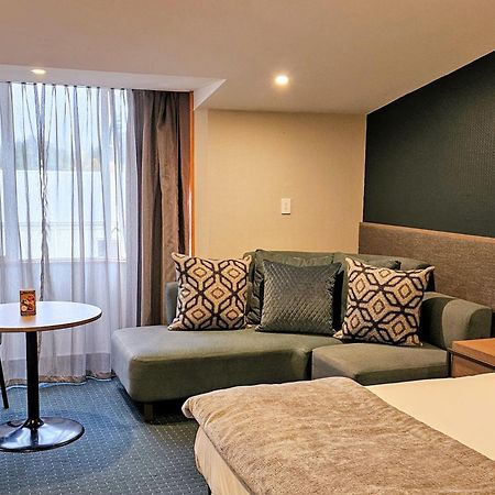 ดิสติงก์ชัน ลักซ์มอร์ โฮเทล Hotel เทอาเนา ภายนอก รูปภาพ