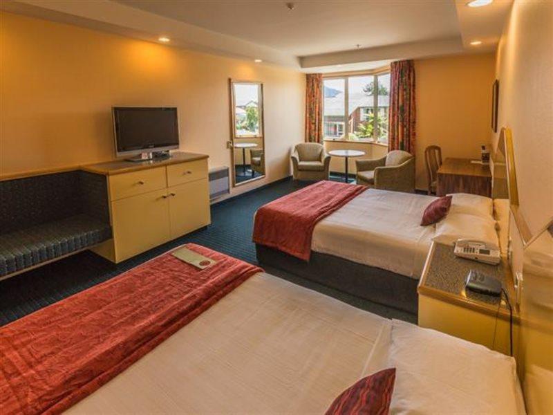 ดิสติงก์ชัน ลักซ์มอร์ โฮเทล Hotel เทอาเนา ภายนอก รูปภาพ