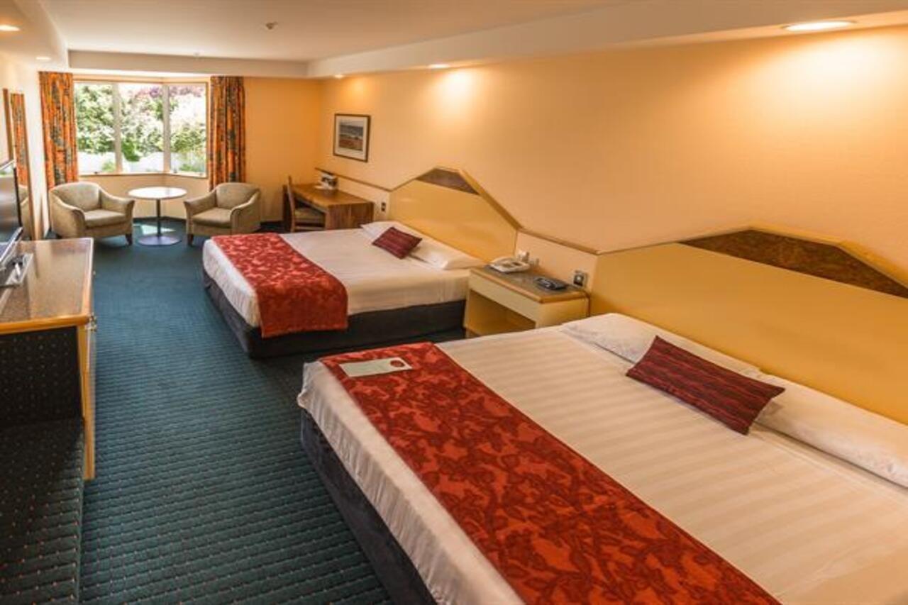 ดิสติงก์ชัน ลักซ์มอร์ โฮเทล Hotel เทอาเนา ภายนอก รูปภาพ