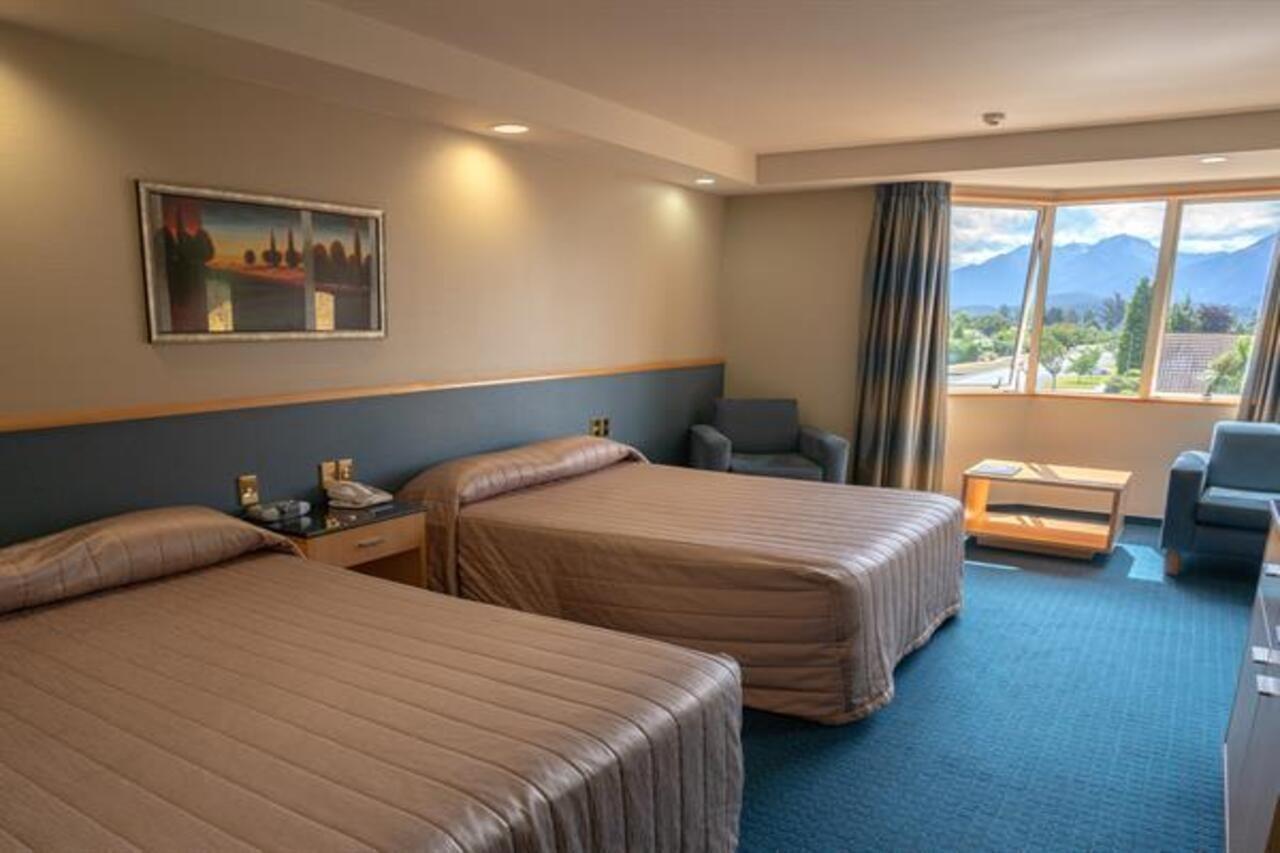 ดิสติงก์ชัน ลักซ์มอร์ โฮเทล Hotel เทอาเนา ภายนอก รูปภาพ