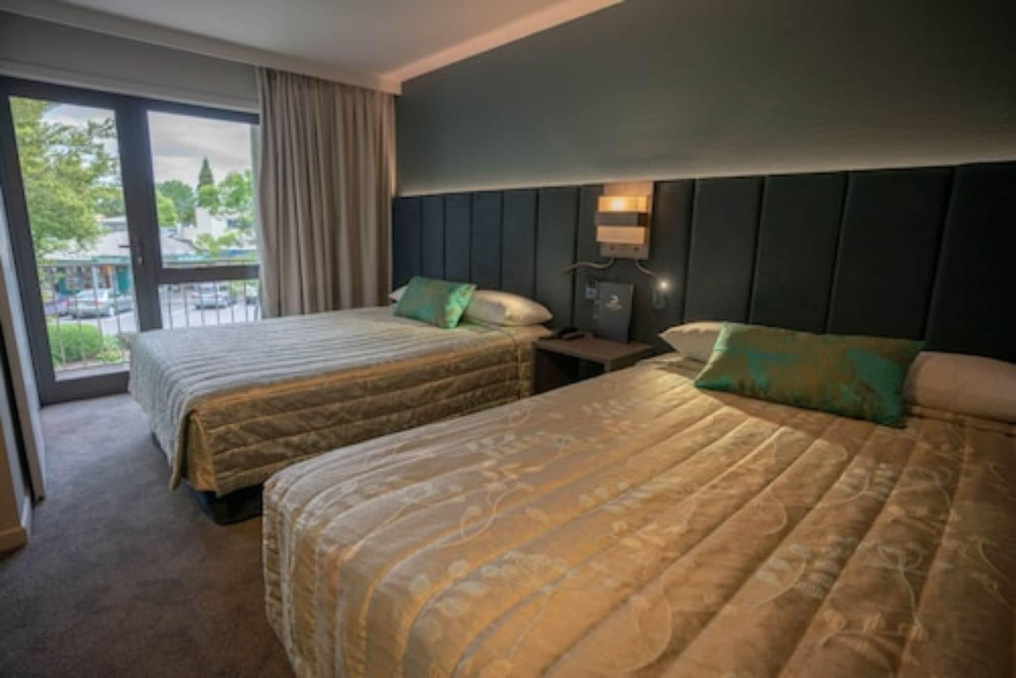 ดิสติงก์ชัน ลักซ์มอร์ โฮเทล Hotel เทอาเนา ภายนอก รูปภาพ