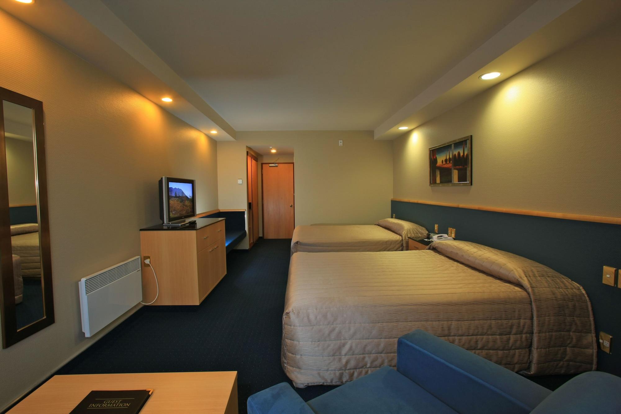 ดิสติงก์ชัน ลักซ์มอร์ โฮเทล Hotel เทอาเนา ภายนอก รูปภาพ
