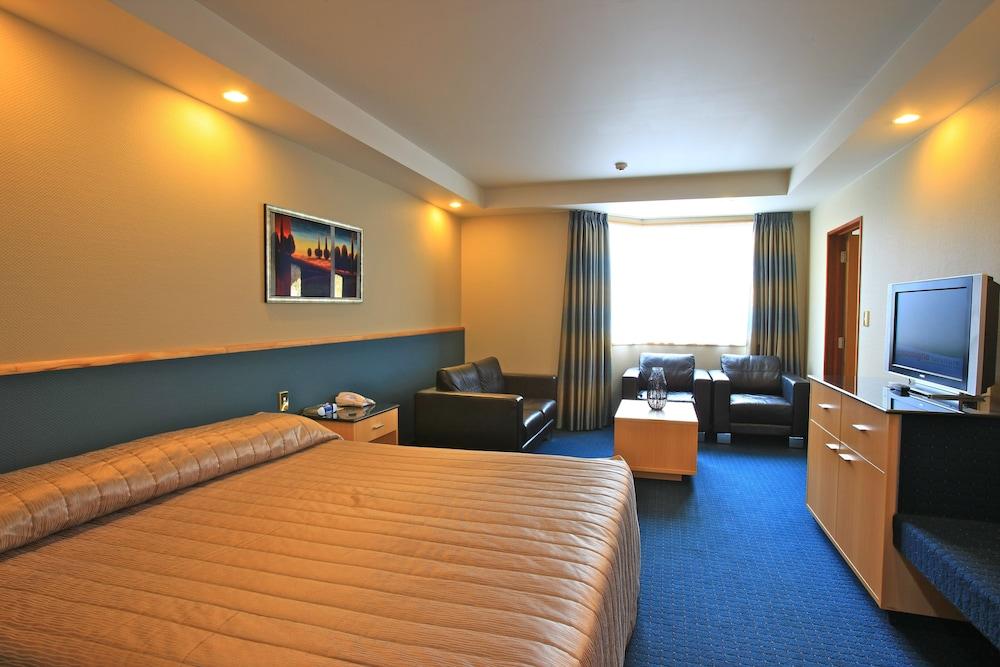 ดิสติงก์ชัน ลักซ์มอร์ โฮเทล Hotel เทอาเนา ภายนอก รูปภาพ