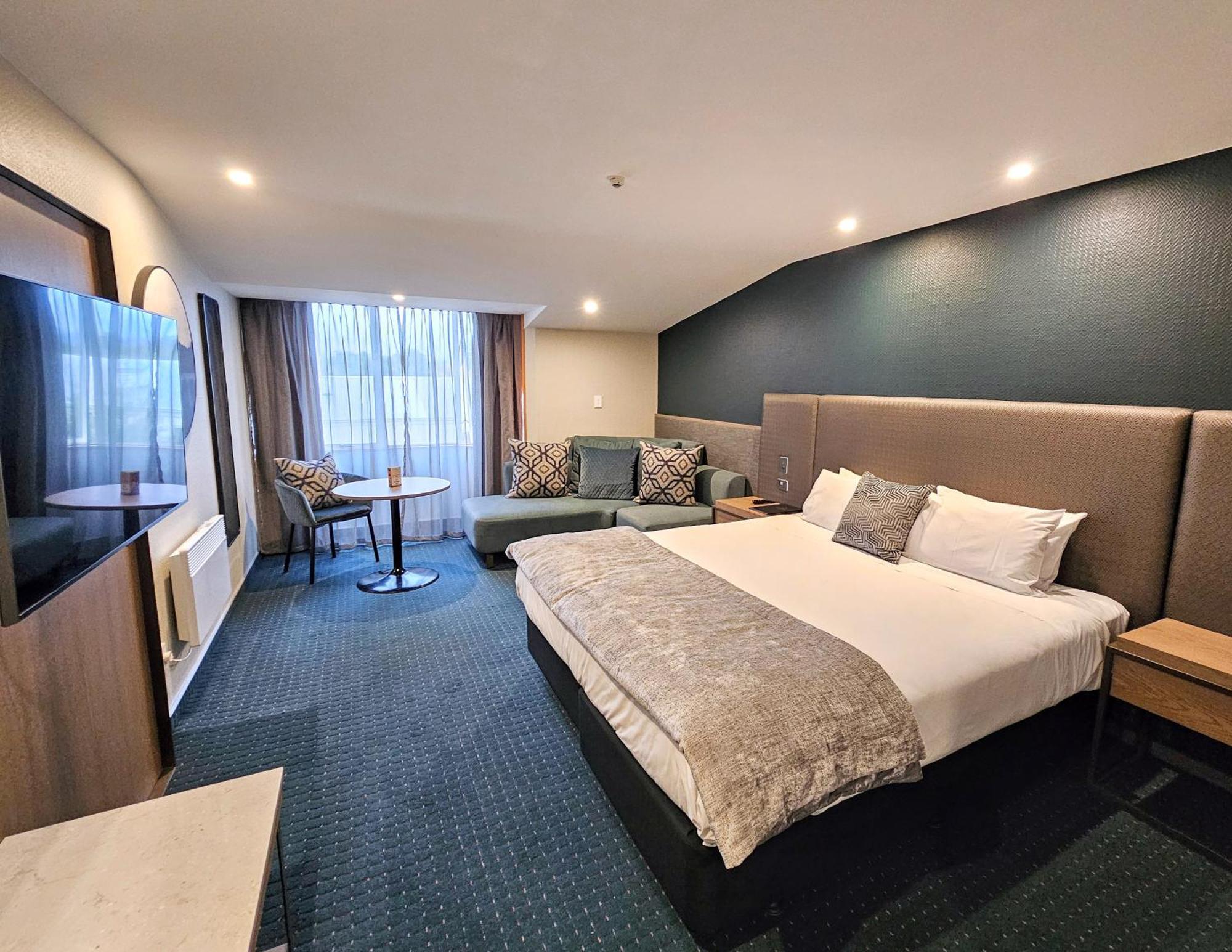 ดิสติงก์ชัน ลักซ์มอร์ โฮเทล Hotel เทอาเนา ภายนอก รูปภาพ
